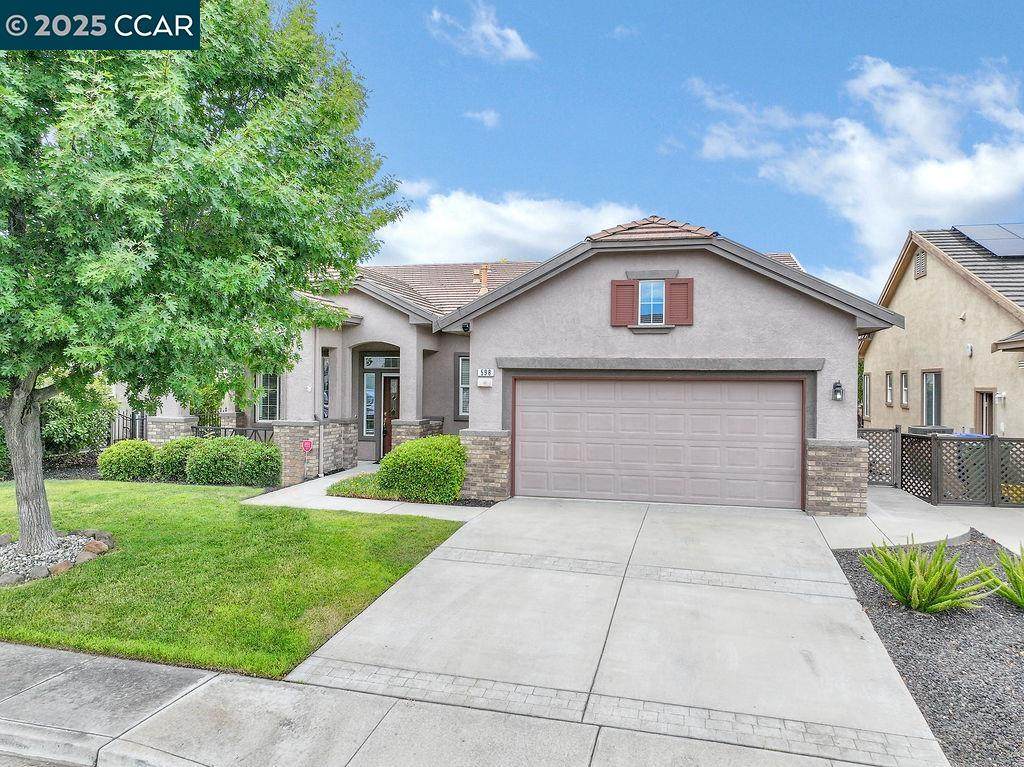 598 Valmore Pl - Photo 1