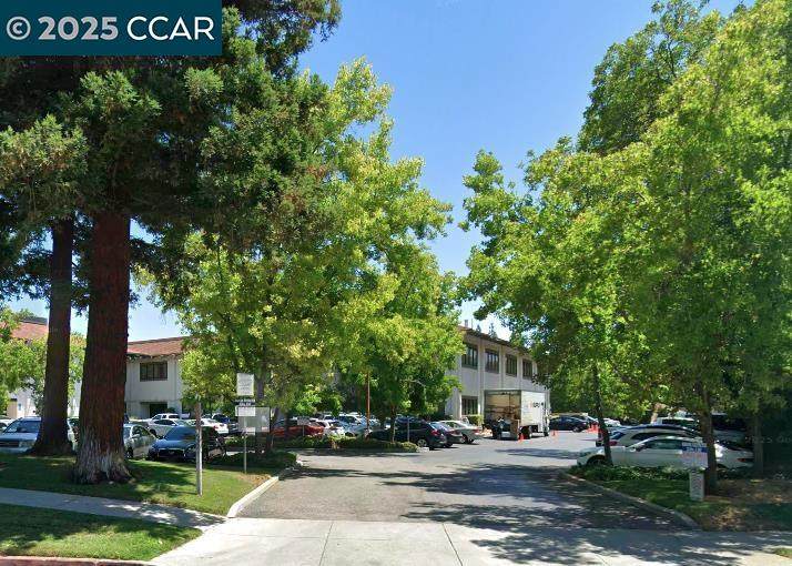 22 Great Oaks Blvd - Photo 1