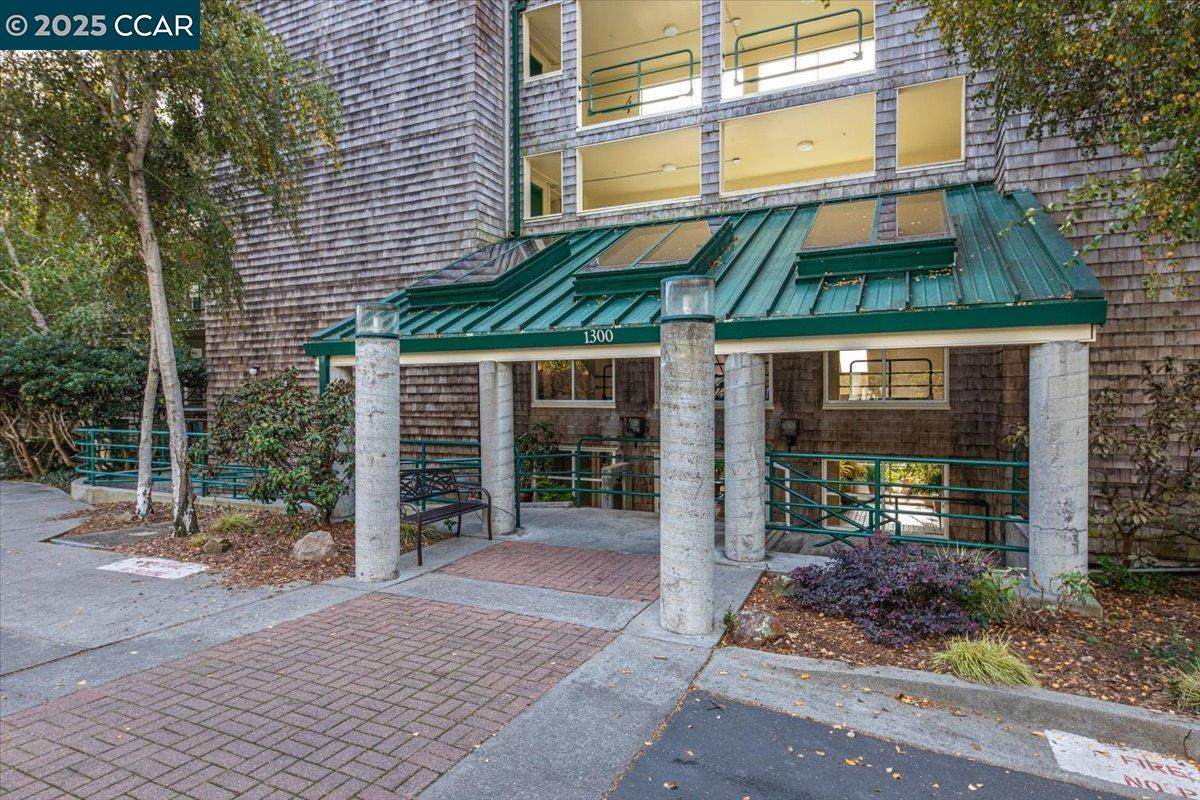 1300 Quarry Ct 109 - Photo 1