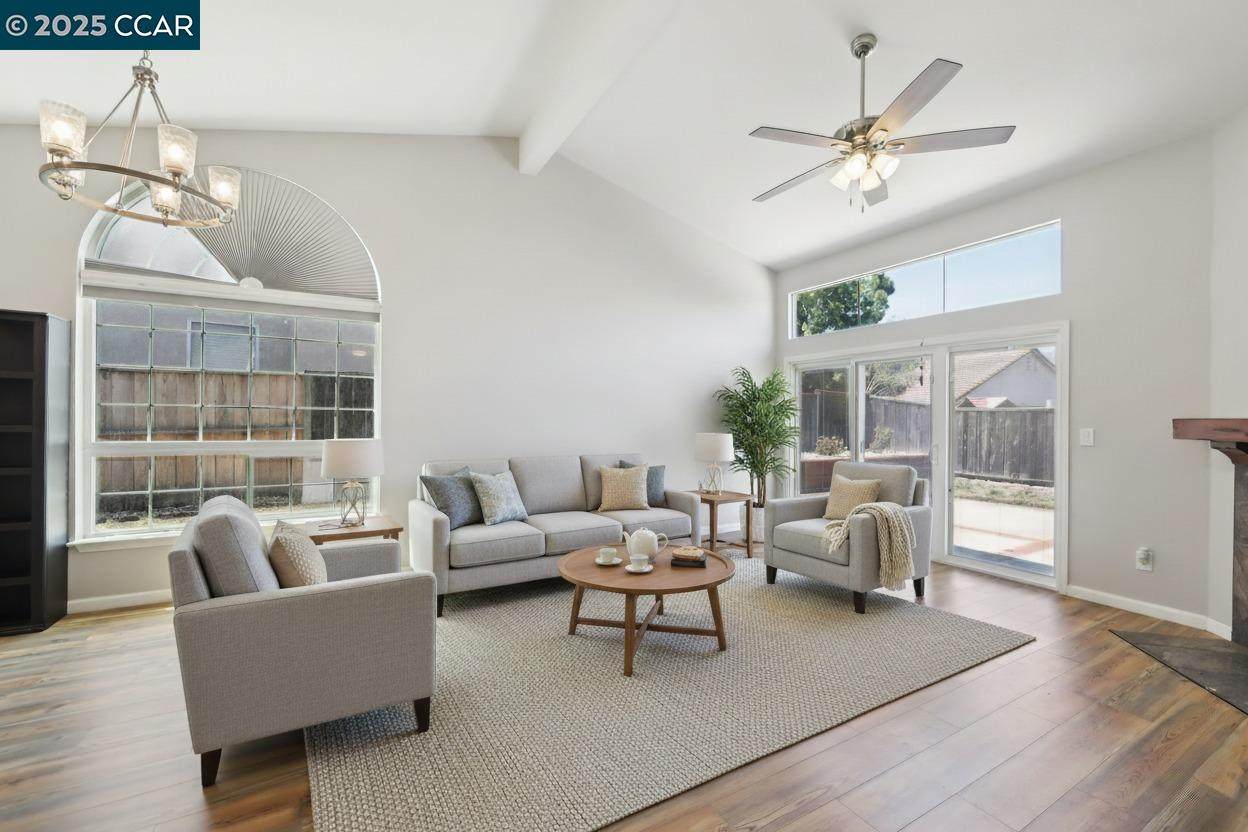 2118 Connie Ln - Photo 1