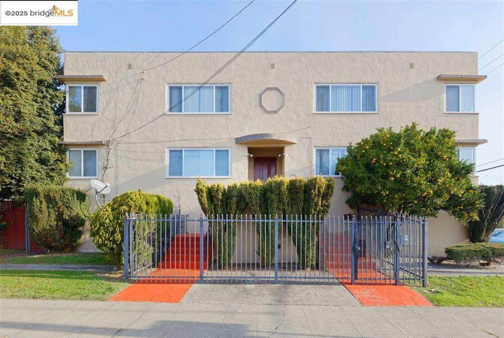 5492 Ruth Ave - Photo 1