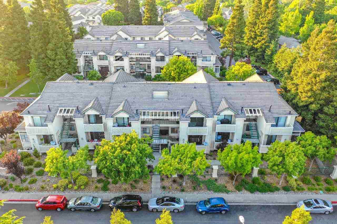 3045 Fostoria Cir - Photo 1