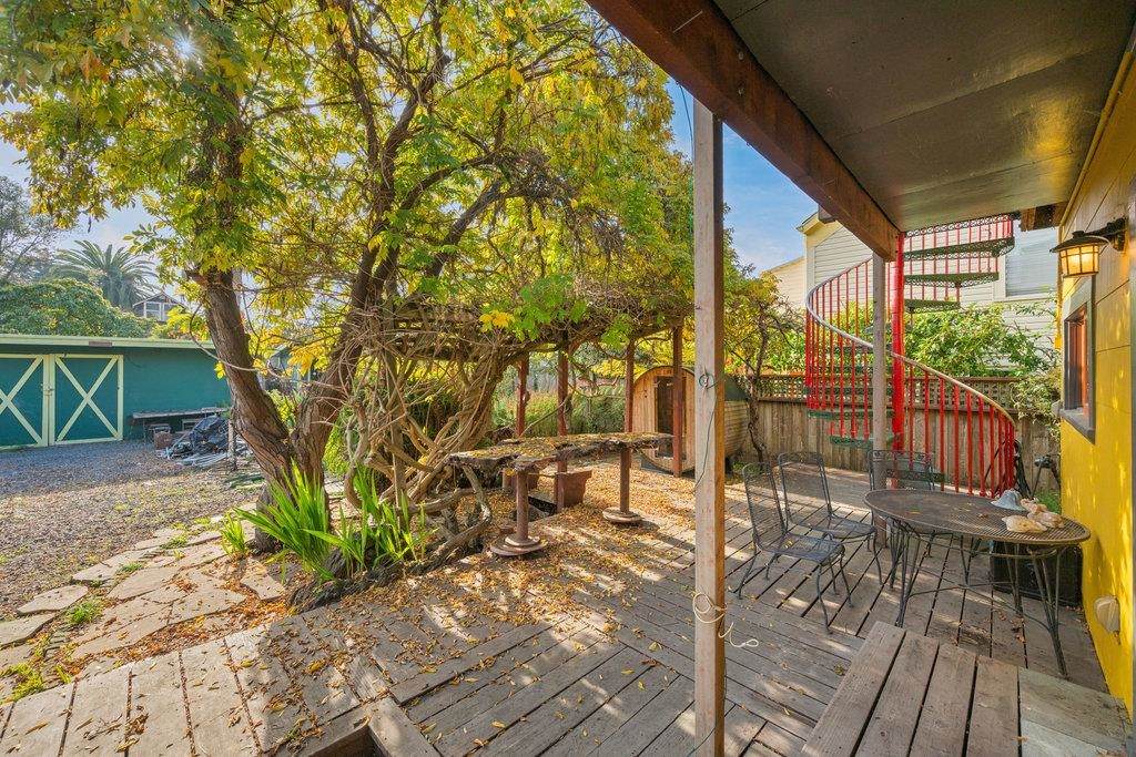 1726 Parker St 1 - Photo 1