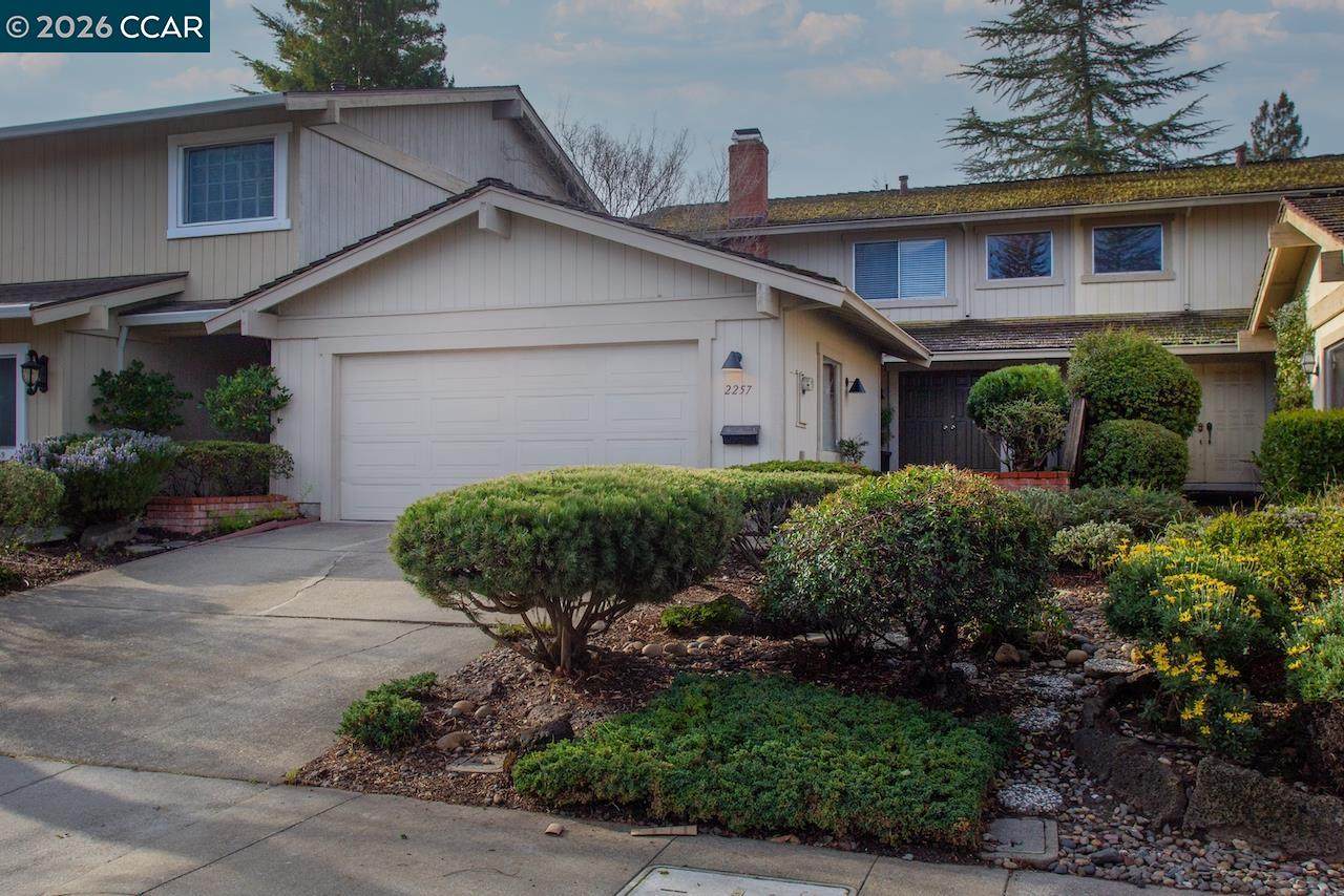 2257 Gladwin Dr - Photo 1