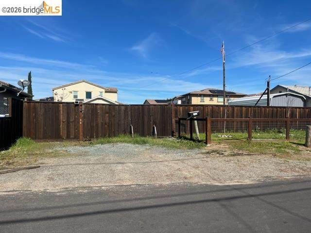 190 Raye Ave - Photo 1