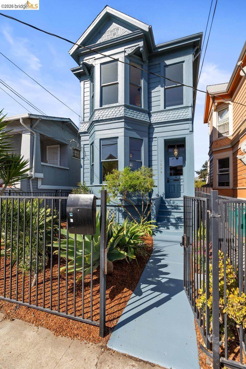 3239 Adeline St - Photo 1