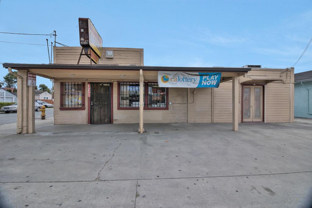 338 Riverside Dr - Photo 1