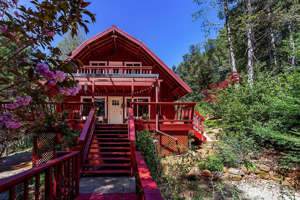 290 Conifer Ln - Photo 1