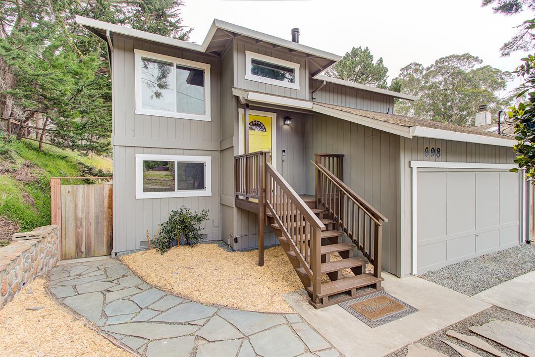 698 Vermont Ave - Photo 1