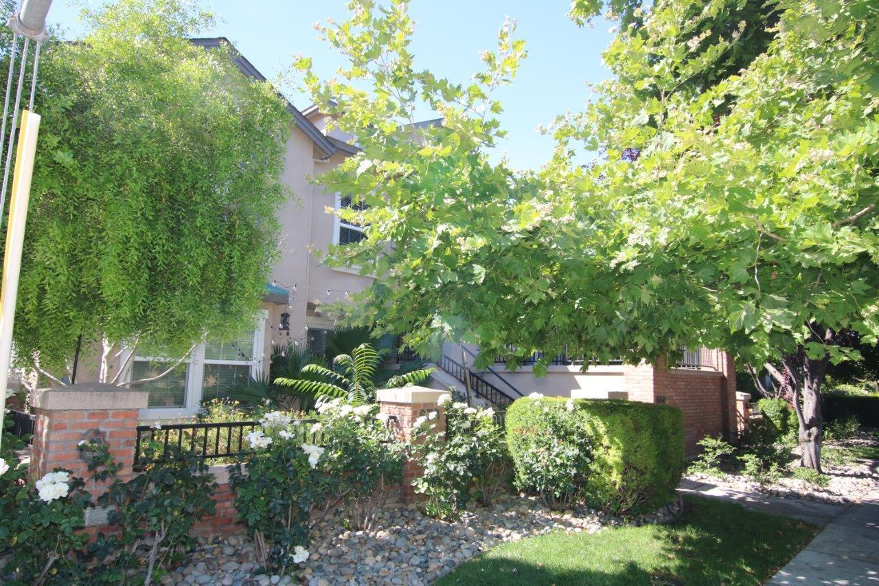 680 Willow St - Photo 1
