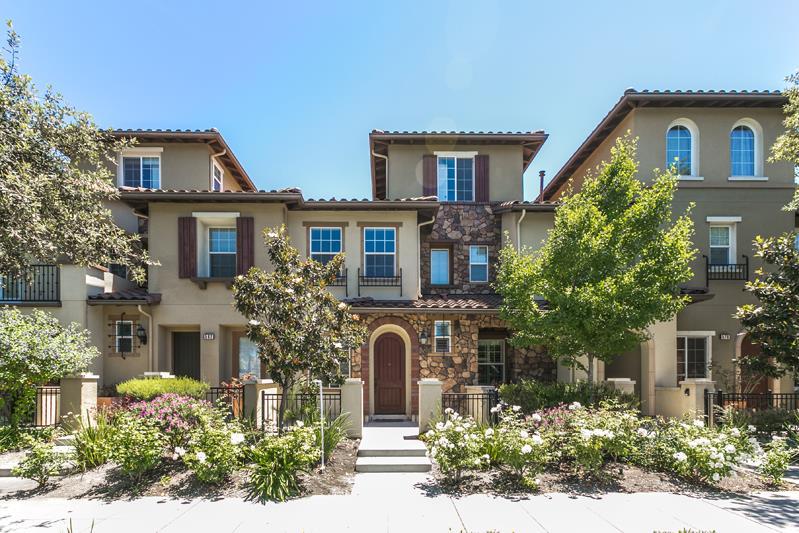 580 De Guigne Dr - Photo 1