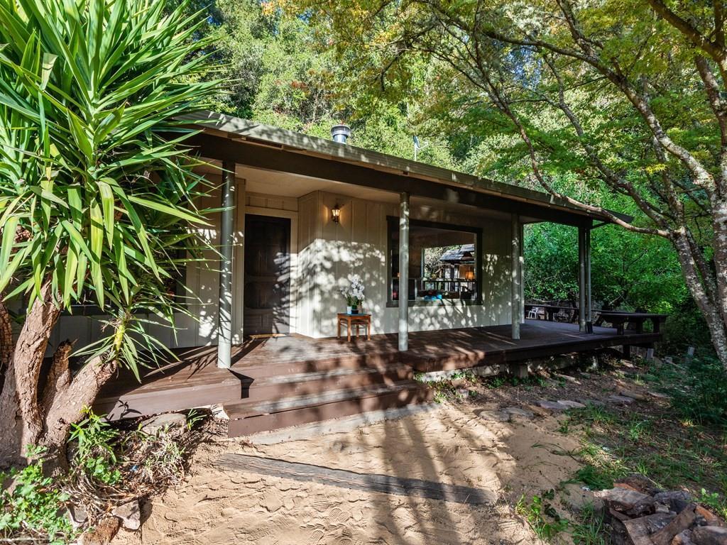 18515 Main Blvd - Photo 1