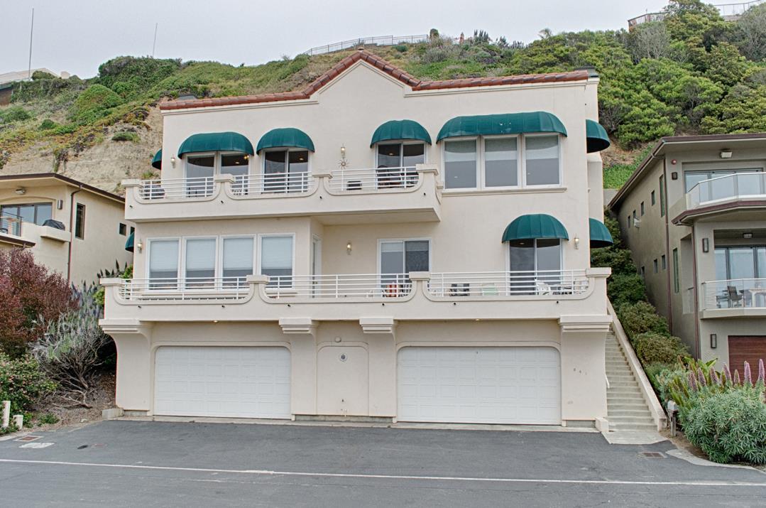 641 Beach Dr - Photo 1