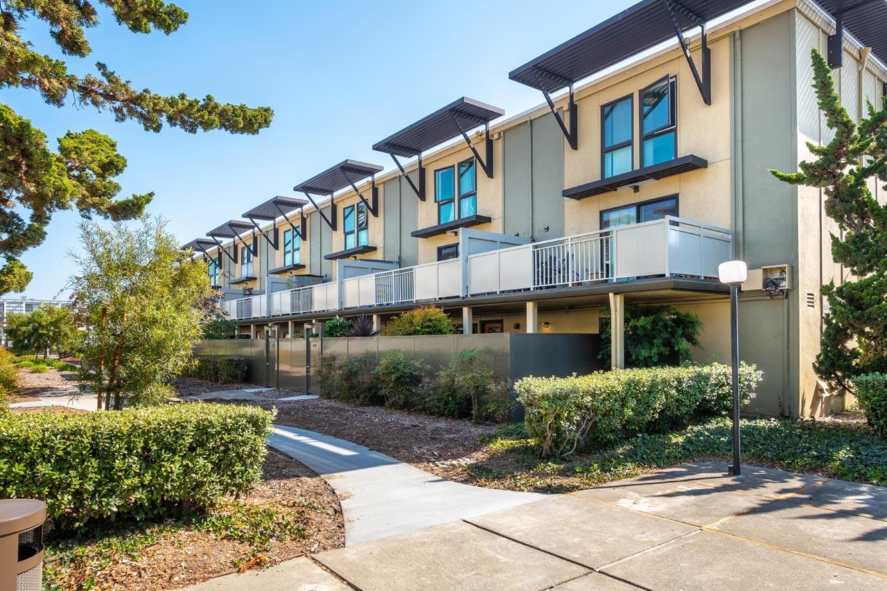 6108 Admiralty Ln - Photo 1