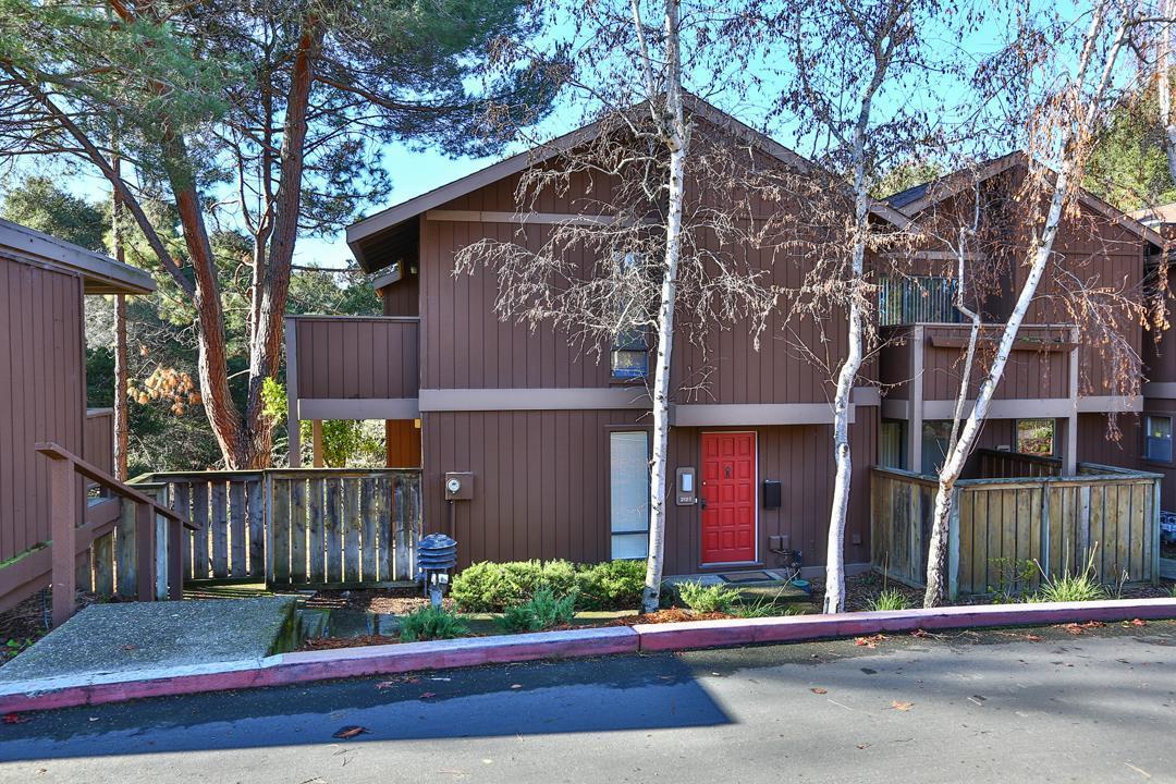2127 Oak Creek Pl - Photo 1