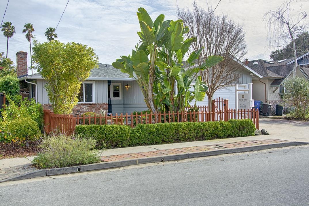 352 Frederick St - Photo 1