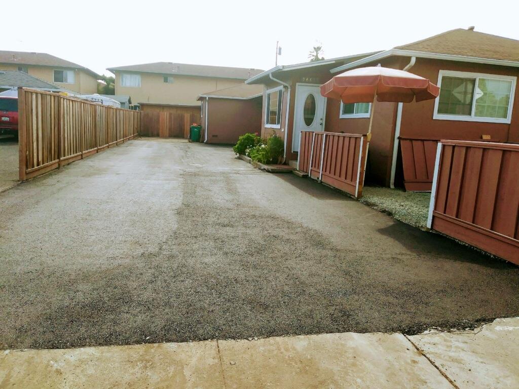 26623 Tyrrell Ave - Photo 1