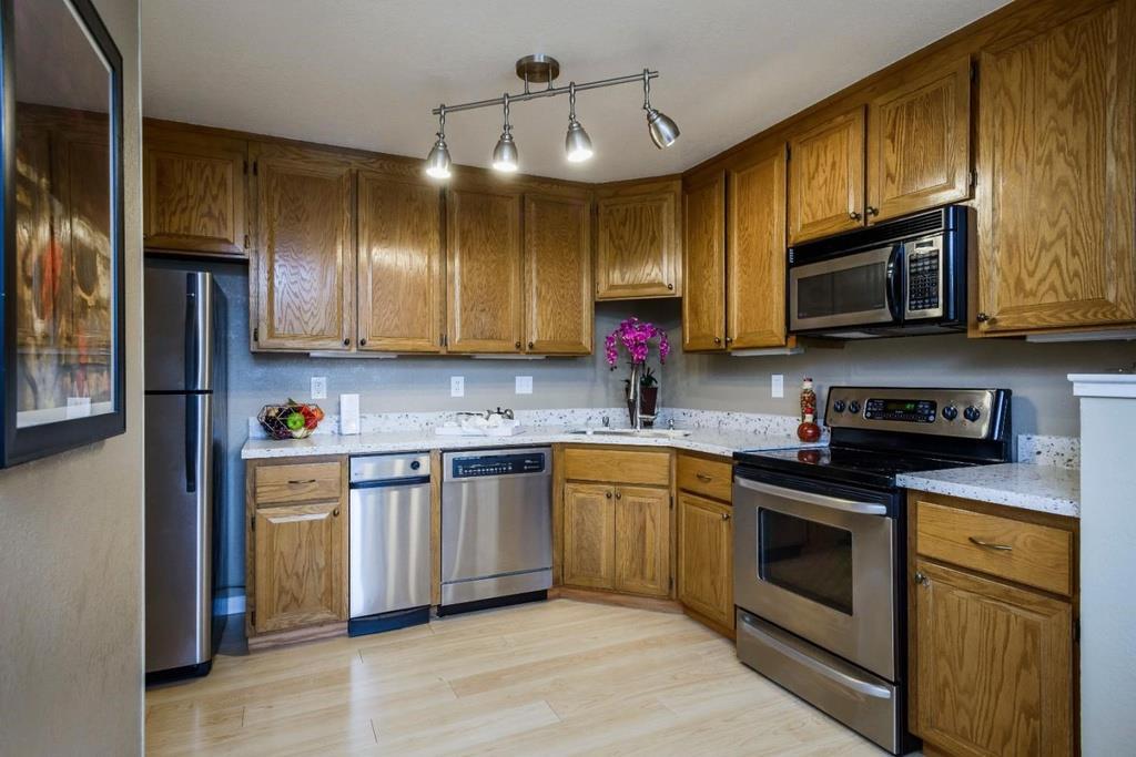 815 Sea Spray Ln 101 - Photo 1