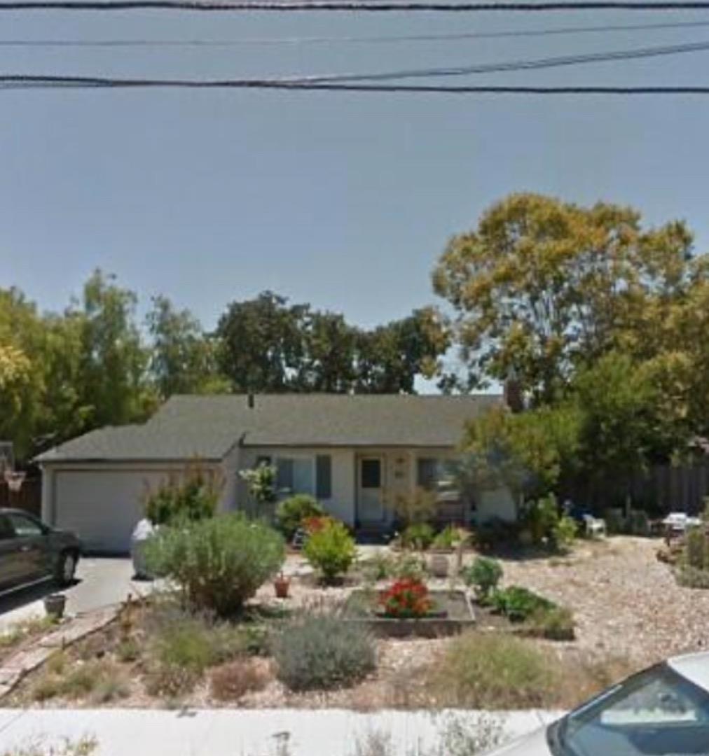 992 Johnson St - Photo 1