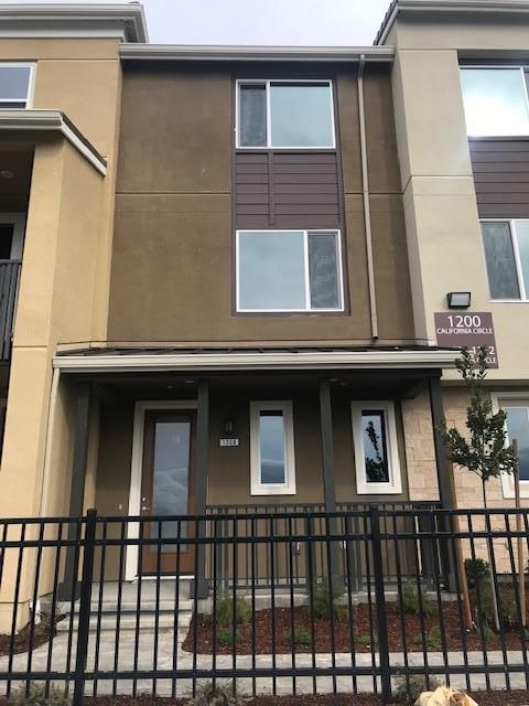 1208 California Cir - Photo 1