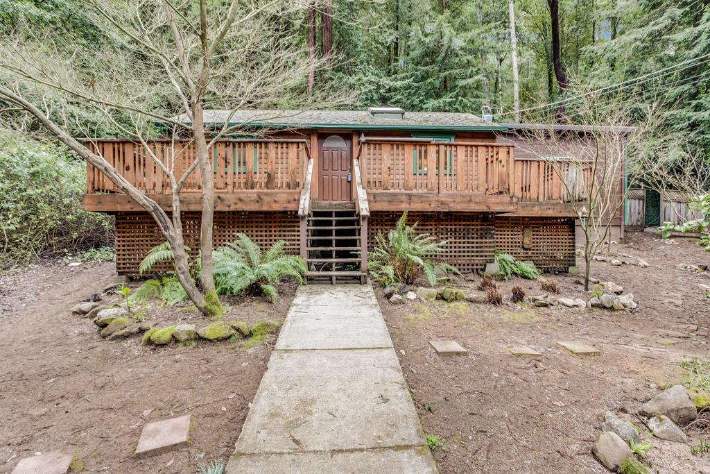 251 Acorn Dr - Photo 1