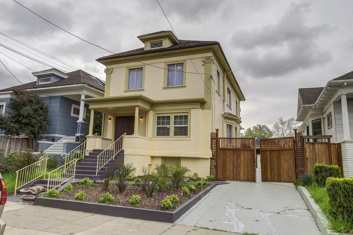 831 56th St - Photo 1
