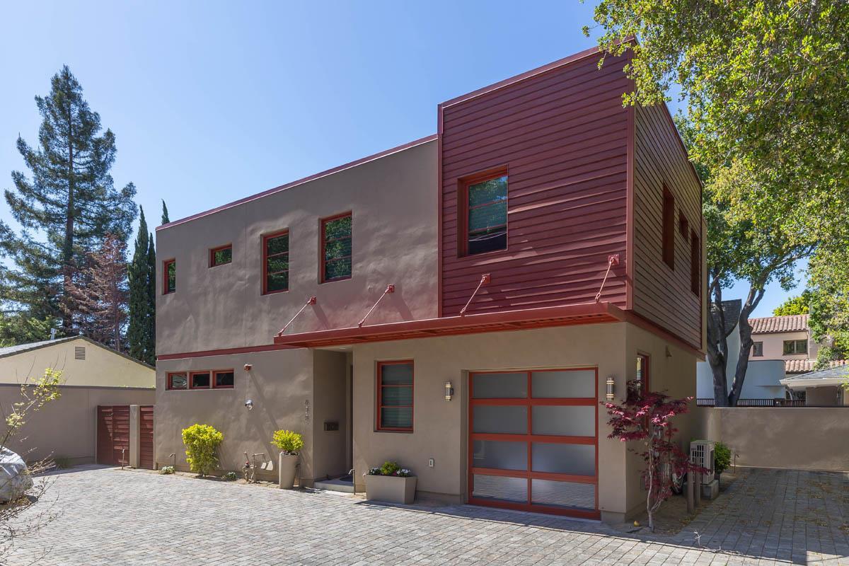 638 Middlefield Rd - Photo 1