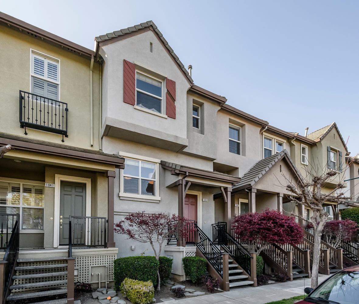 1043 Yates Way - Photo 1