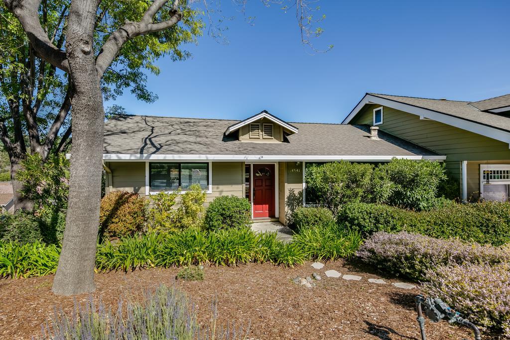 14541 Oak St - Photo 1