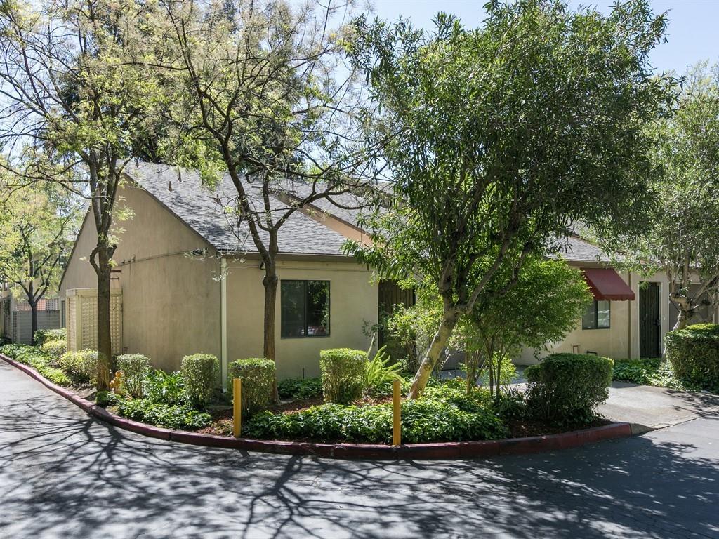 447 Alberto Way C130 - Photo 1