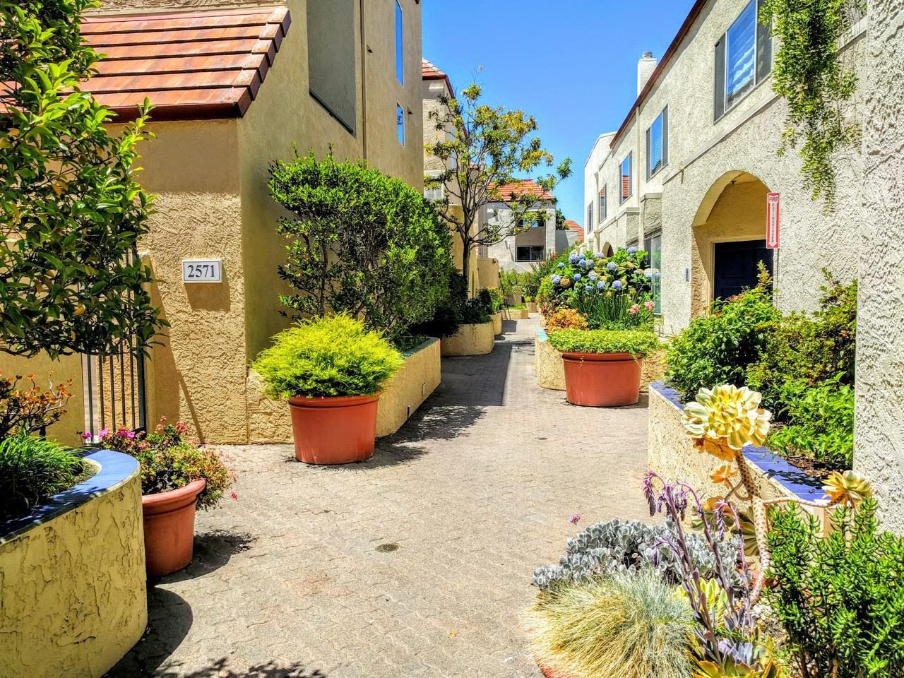 2571 Park Blvd R100 - Photo 1