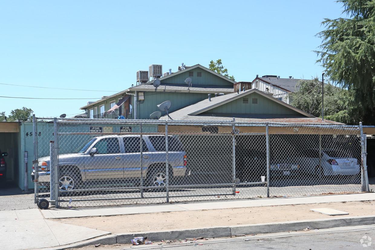 4530 Thomas Ave - Photo 1