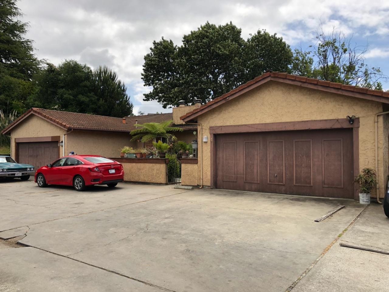 4 Honeysuckle Dr - Photo 1