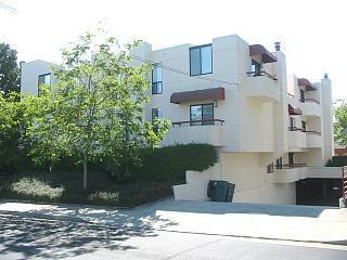 5 Bellevue Ave 1 - Photo 1