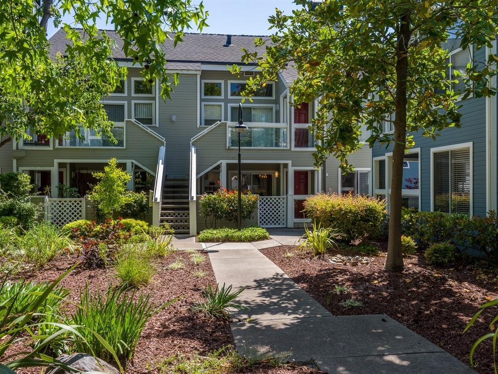 781 Portwalk Pl - Photo 1