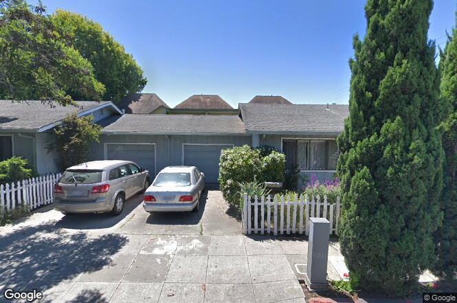 819 Laurel St - Photo 1