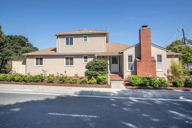 1021 3rd Ave - Photo 1