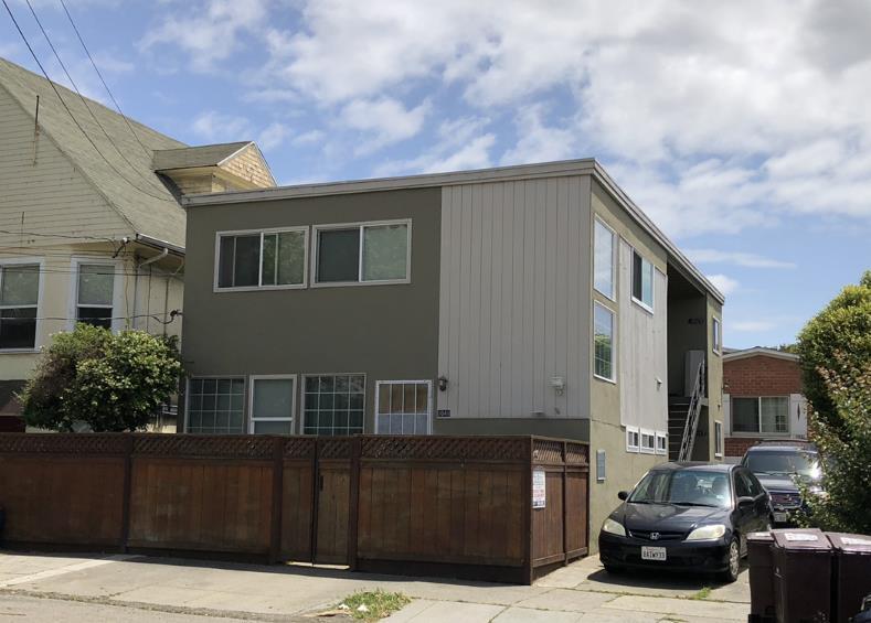 1047 Alcatraz Ave - Photo 1