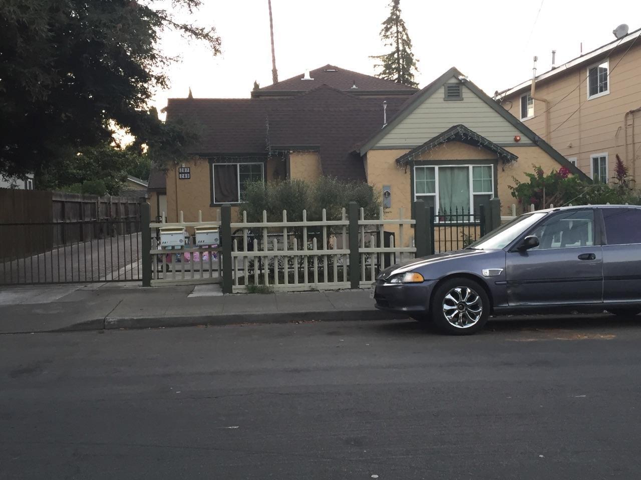 289 4th Ave - Photo 1