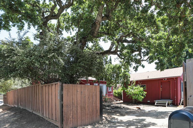 2105 Monterey Ave - Photo 1