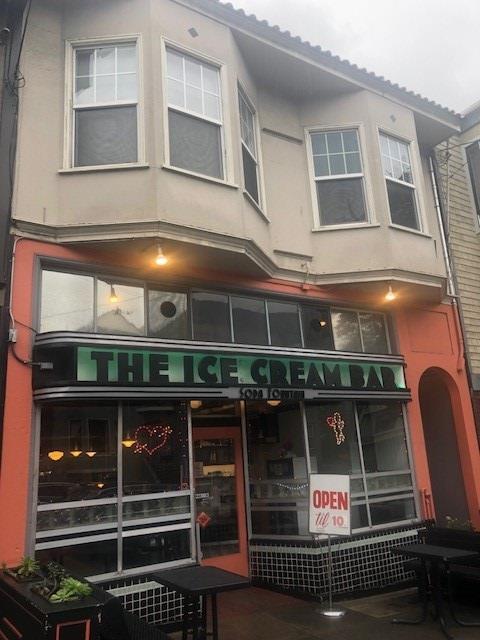 813 Cole St - Photo 1