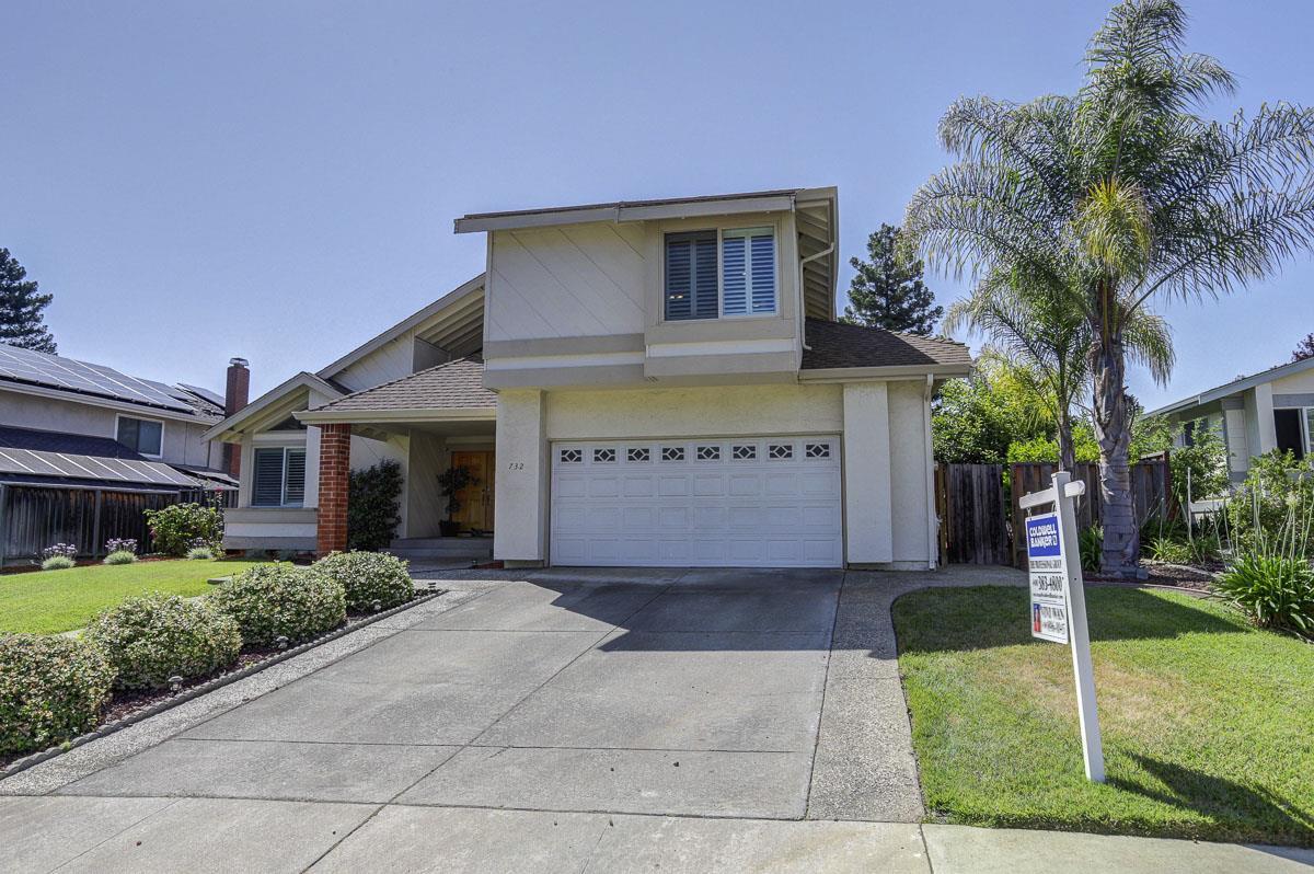 732 Swanswood Ct - Photo 1