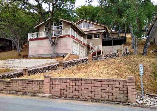 2770 Oak Shores Dr - Photo 1