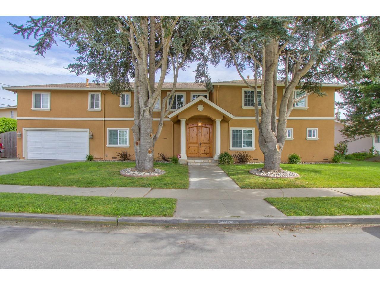 1257 Riker St - Photo 1