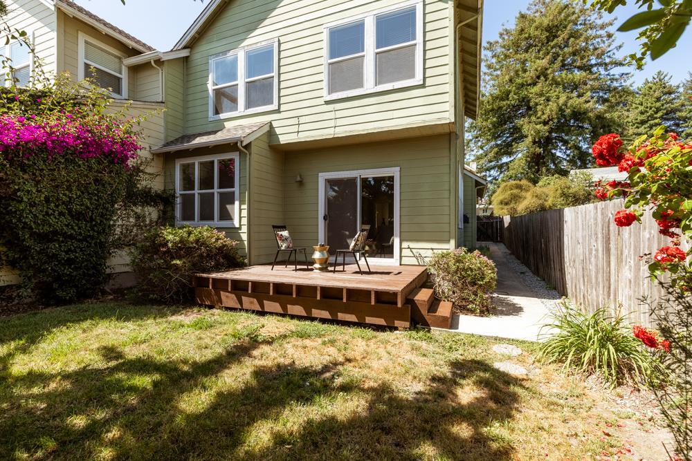 411 Pine St - Photo 1