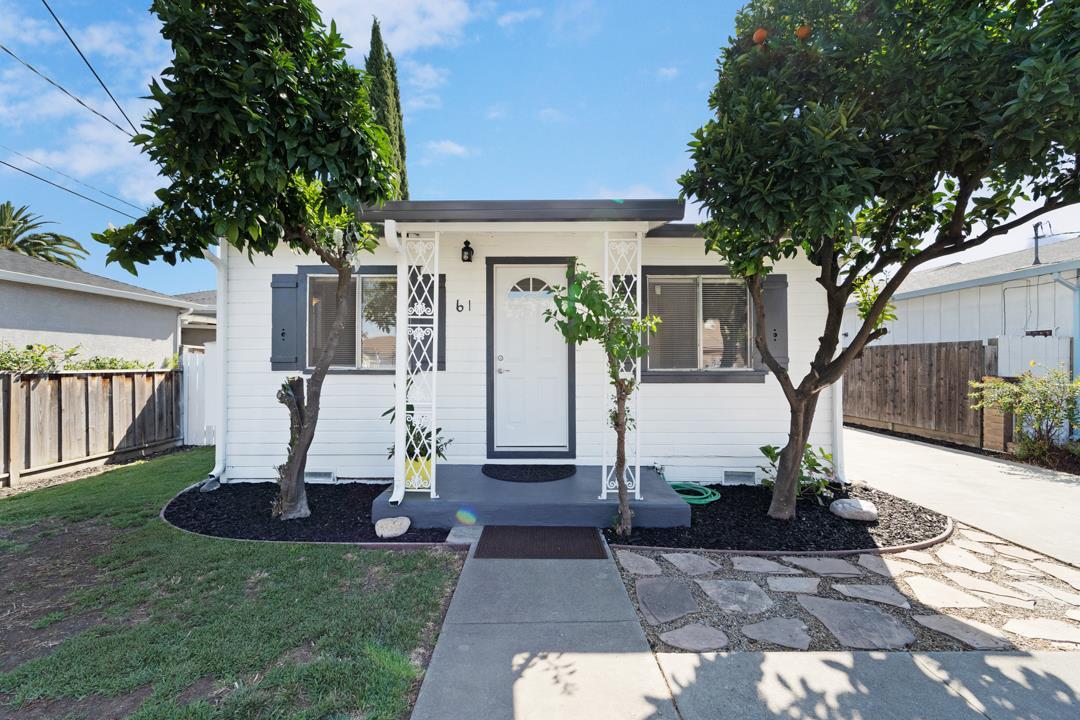 61 Scharff Ave - Photo 1