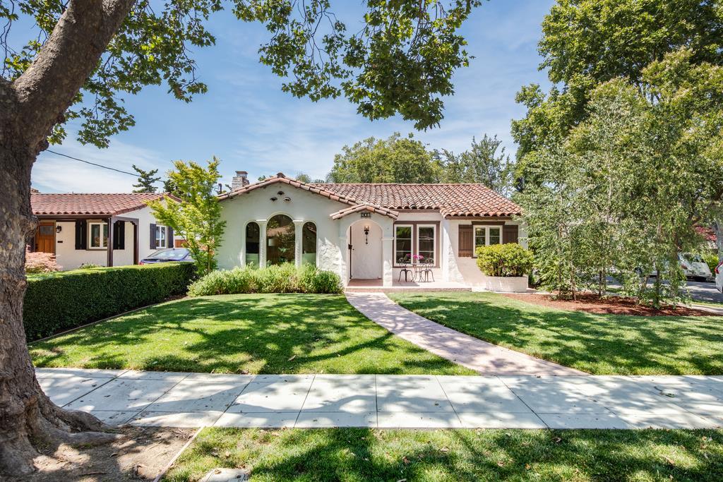 903 Nevada Ave - Photo 1