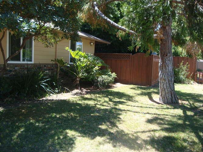 2130 Lynnhaven Dr - Photo 1
