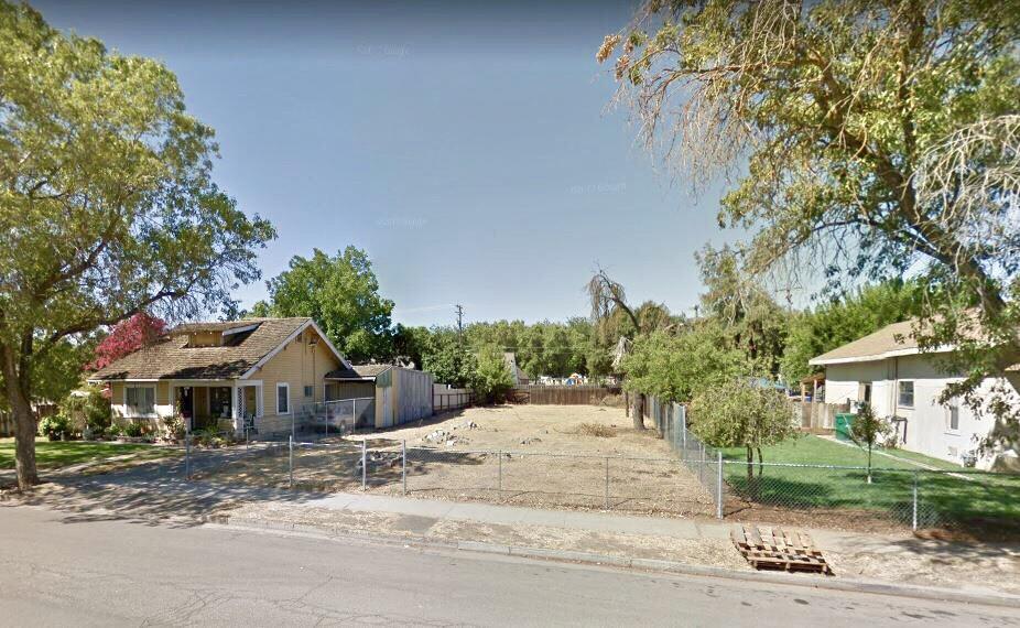 19 5th St - Photo 1