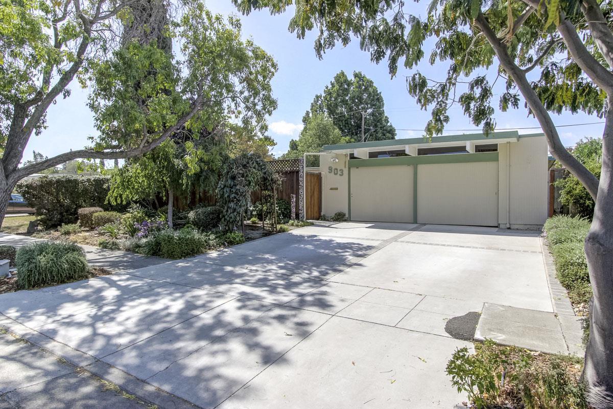 903 Brookgrove Ln - Photo 1